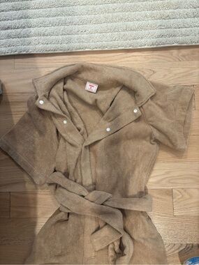 Terry Short-Sleeve Romper in Camel with Self-Tie Waist